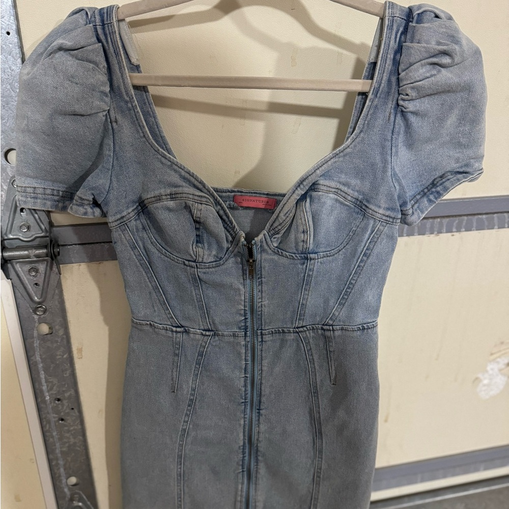 Signature8 Blue Denim Puff Sleeve Dress